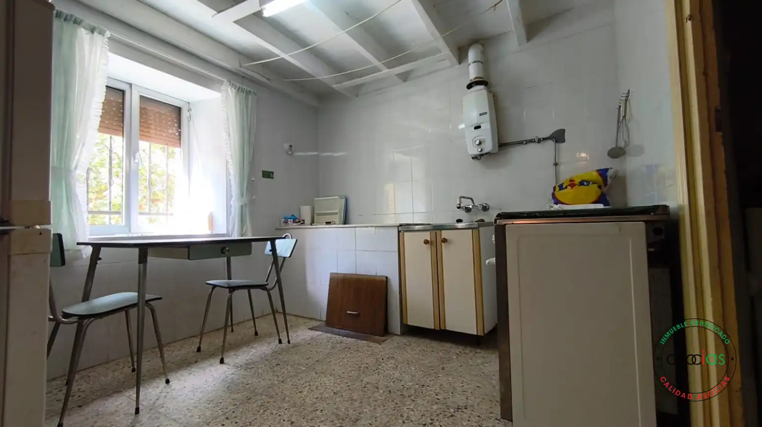 Cocina de Casa o chalet en venta en Villazanzo de Valderaduey con Jardín privado, Terraza y Amueblado
