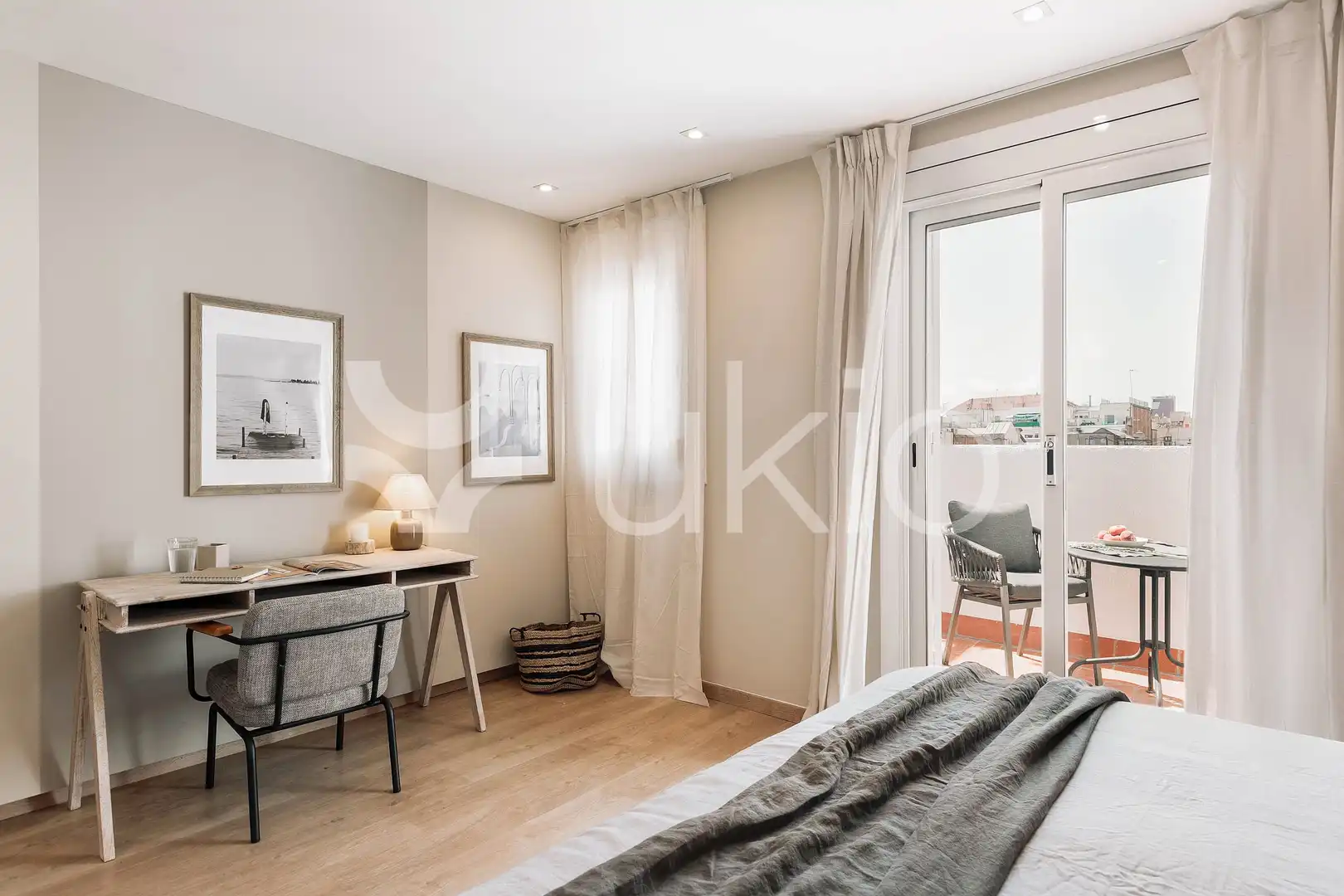 Apartamento con terraza en alquiler en Carrer del Comte Borrell, imagen 18