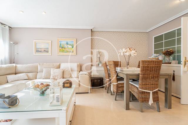 Casa adosada en Venta en Estación