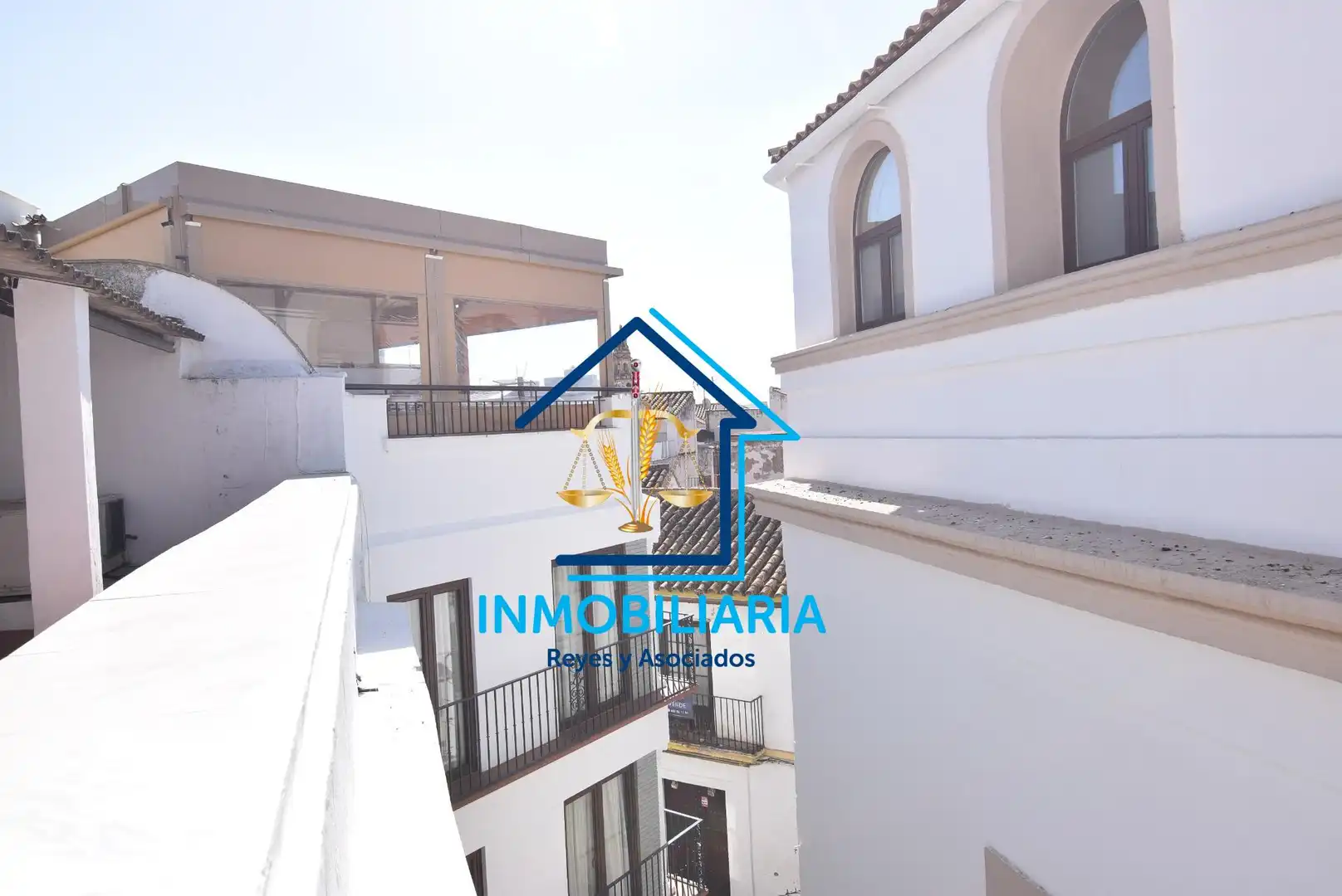 Vista exterior de Casa o xalet en venda en Córdoba amb Aire condicionat