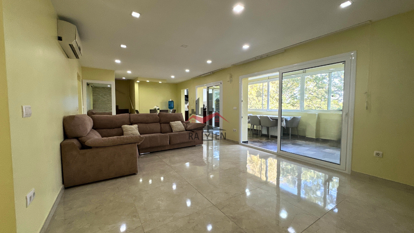 Single-family semi-detached for sale in d'Olot