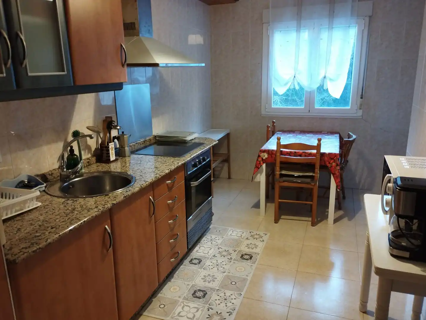 Cocina de Piso de alquiler en Val do Dubra con Calefacción, Amueblado y Horno