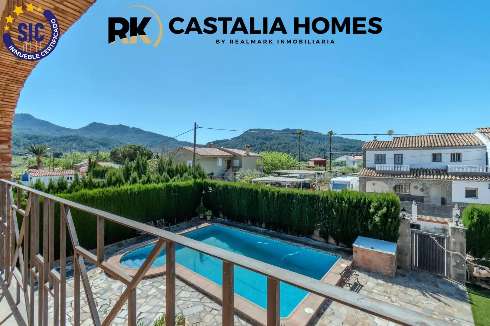 Vista exterior de Casa o xalet en venda en Borriol amb Calefacció, Jardí privat i Piscina