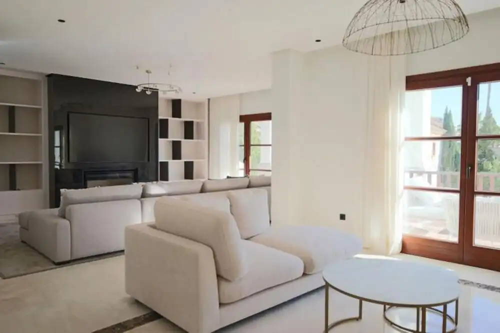 Living room of Houses for rent in Marbella  with Air Conditioner, Terrace and Furnished
