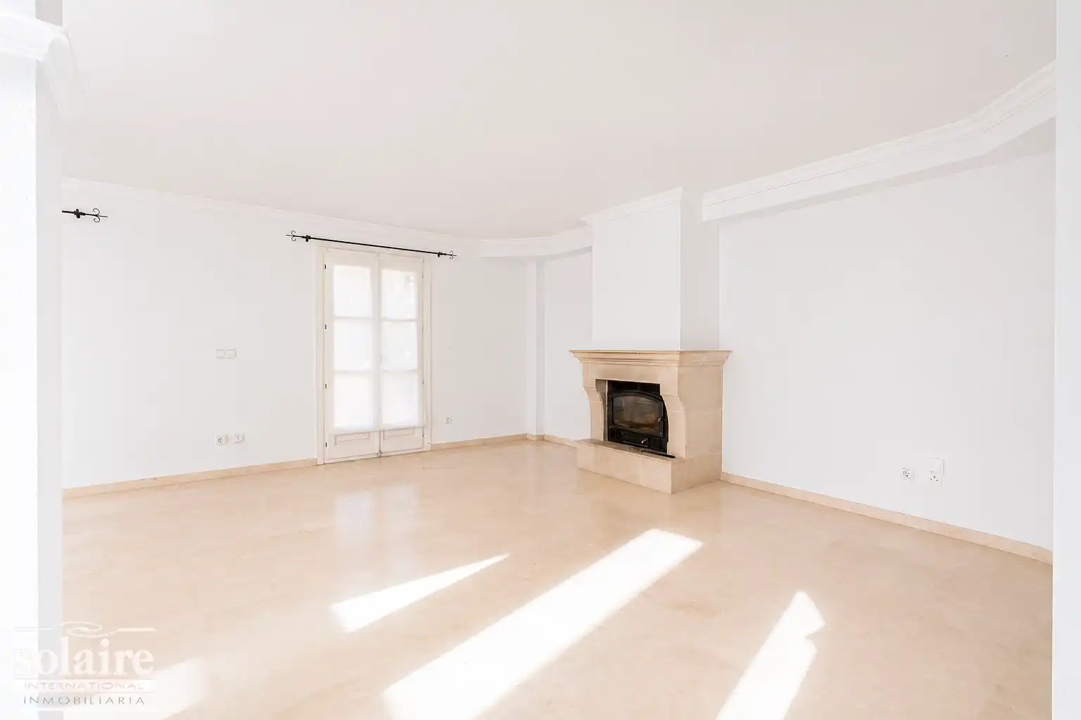 Sala de estar de Casa o chalet en venta en Finestrat con Aire acondicionado, Jardín privado y Terraza