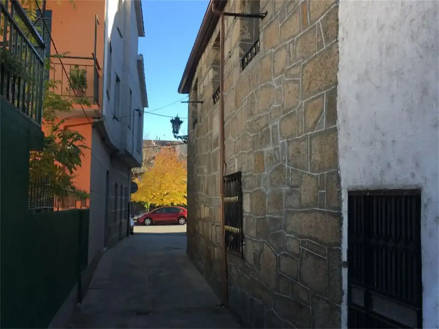 Vista exterior de Casa adosada en venta en Verín con Aire acondicionado, Parquet y Trastero