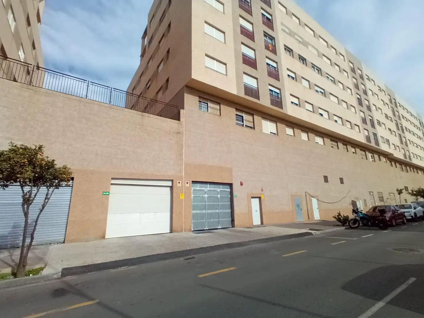 Vista exterior de Garatge en venda en Ceuta