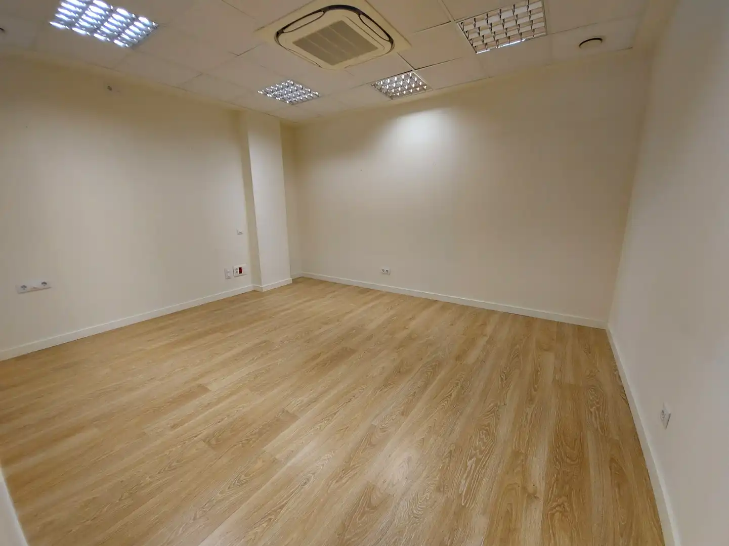 Business premises for sale in Logroño - Duquesa de la Victoria, imagen 4