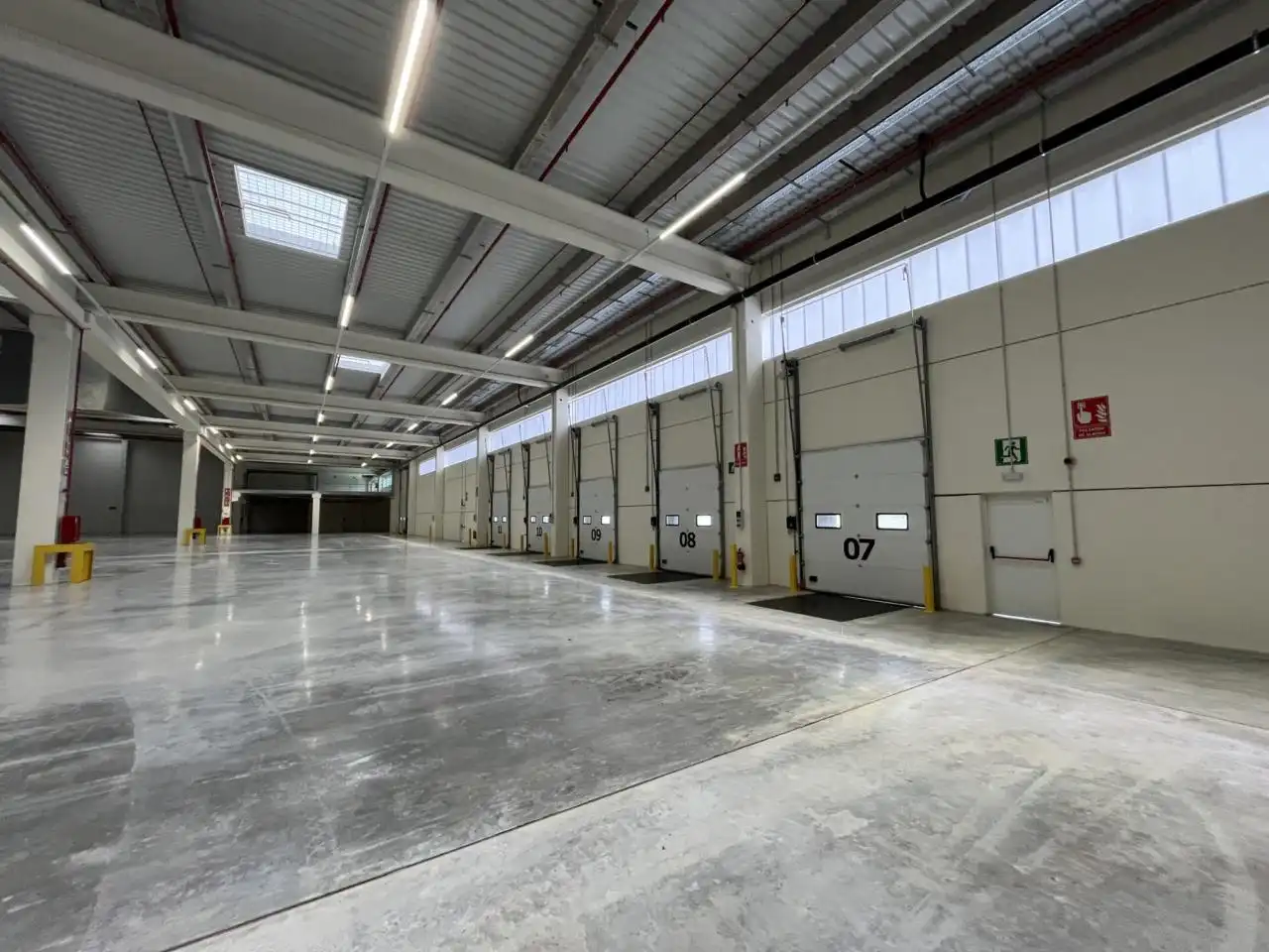 Industrial buildings for rent in Òdena  with Heating