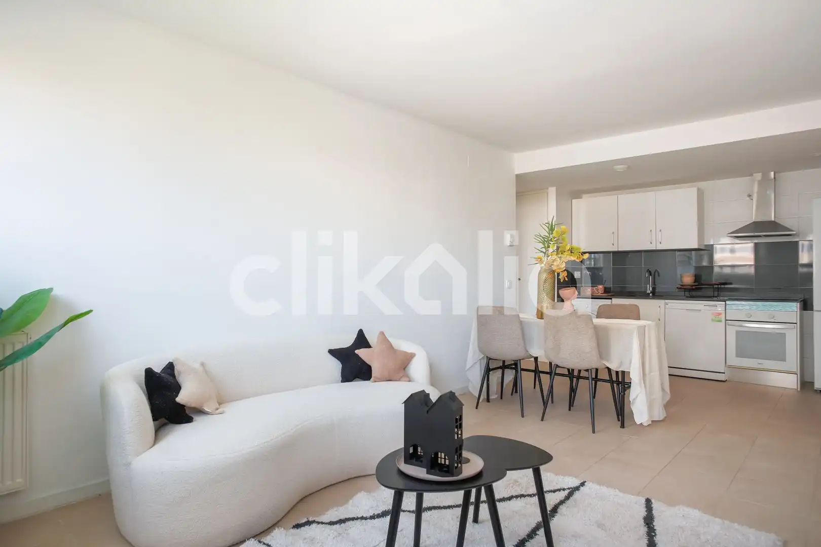 Piso con piscina en venta en Primera Fase - Nuevo Tres Cantos, imagen 2
