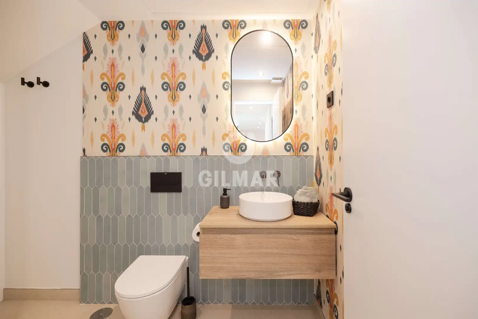 Baño de Dúplex en venta en Benalmádena con Calefacción, Jardín privado y Piscina