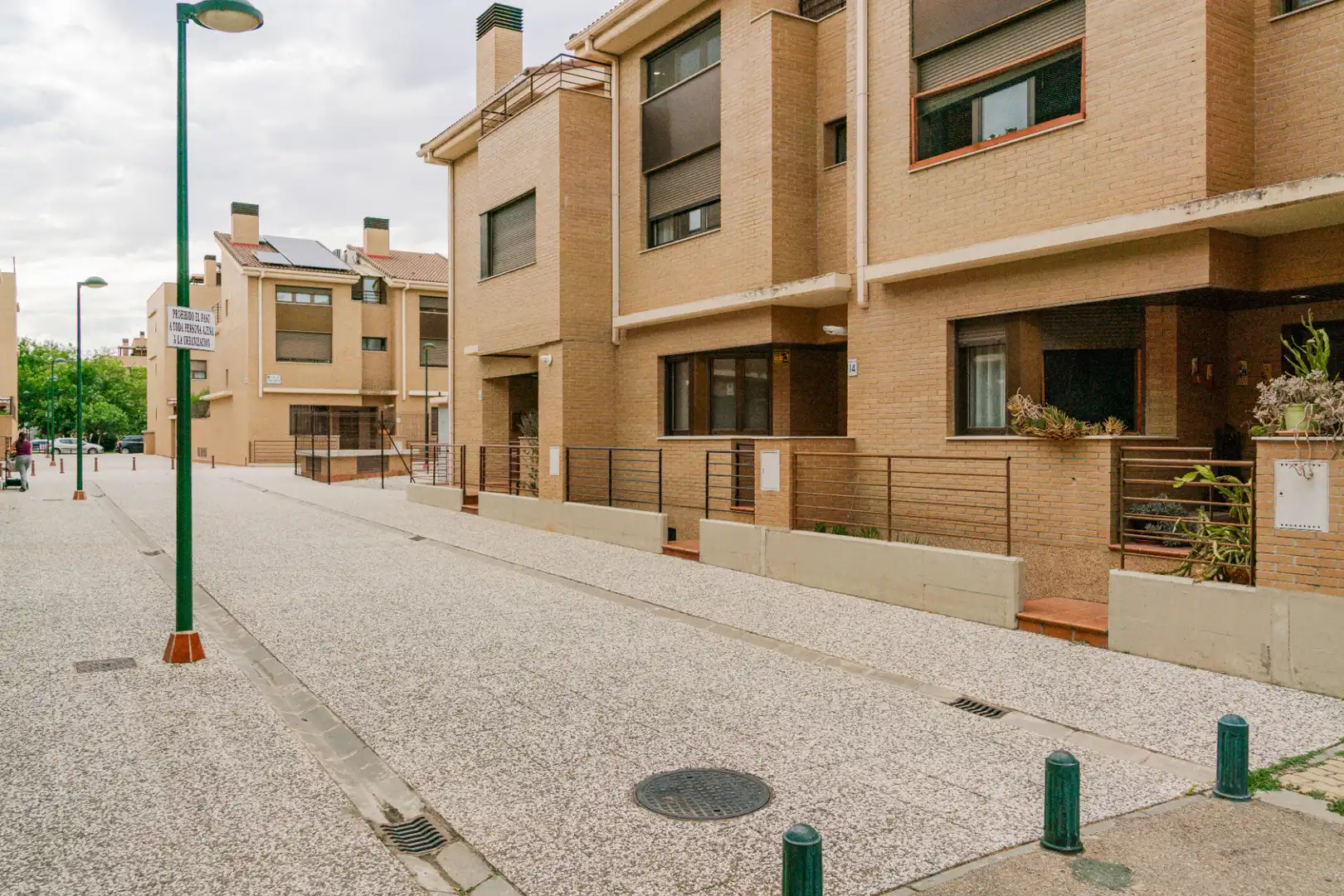 Adossat amb terrassa en venda a Calle Guillermo Gudel Martí 12, imagen 4