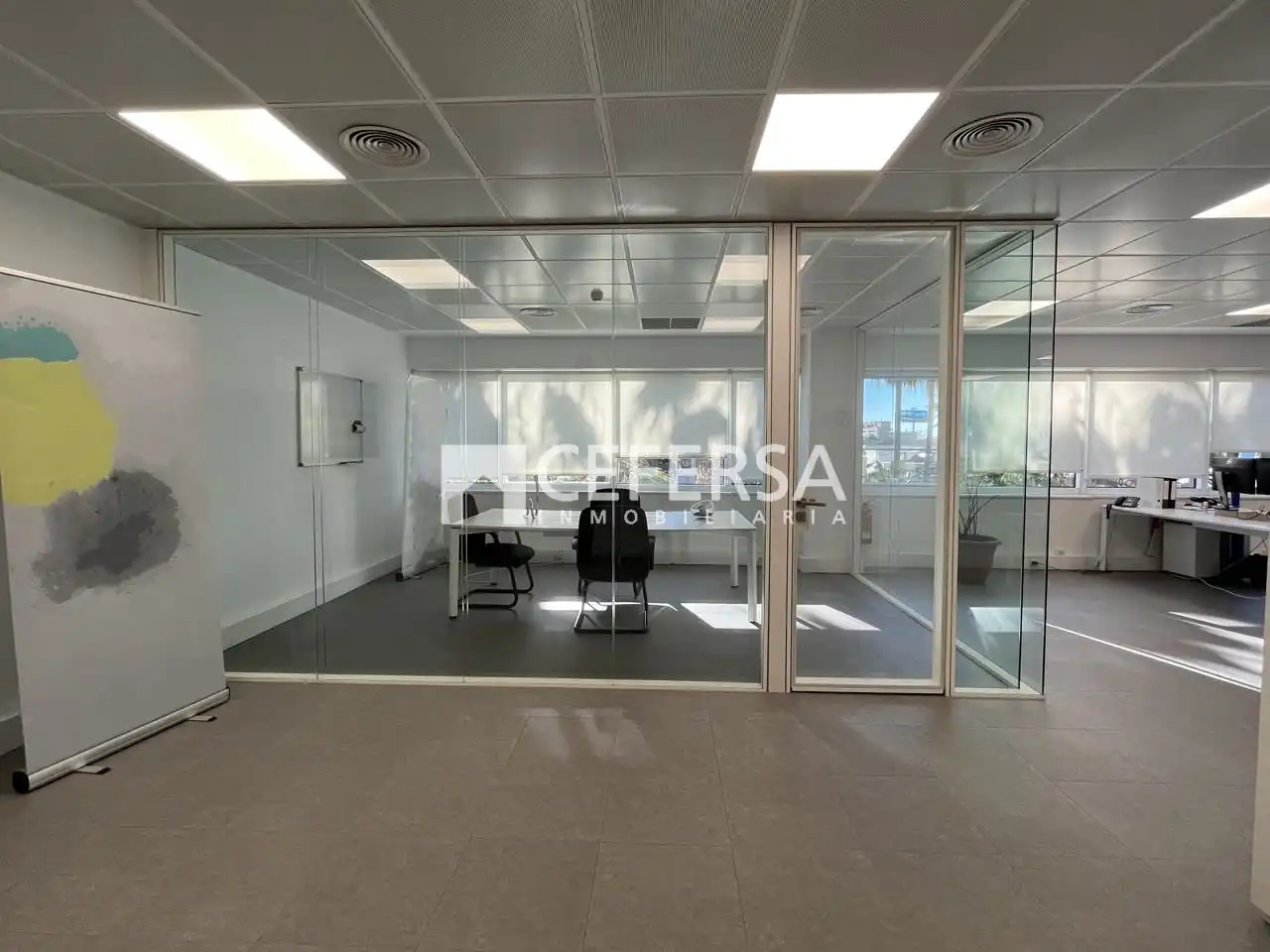 Bureau avec ascenseur à louer à De L'Hospitalet, imagen 2