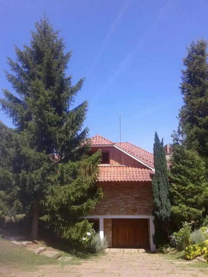 Vista exterior de Casa o xalet en venda en Gijón  amb Terrassa, Traster i Piscina
