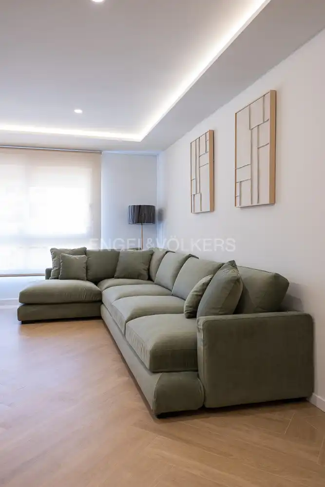 Sala d'estar de Pis de lloguer en Valencia amb Aire condicionat, Calefacció i Parquet