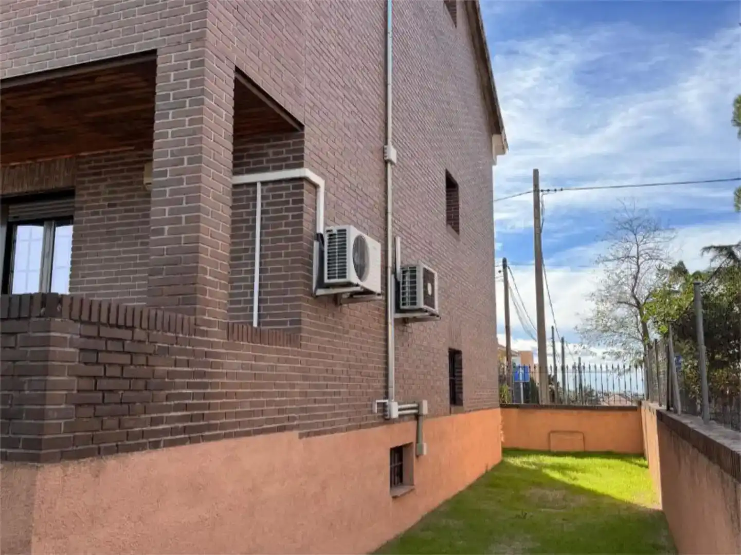 Vista exterior de Piso para compartir en Las Rozas de Madrid con Jardín privado y Amueblado