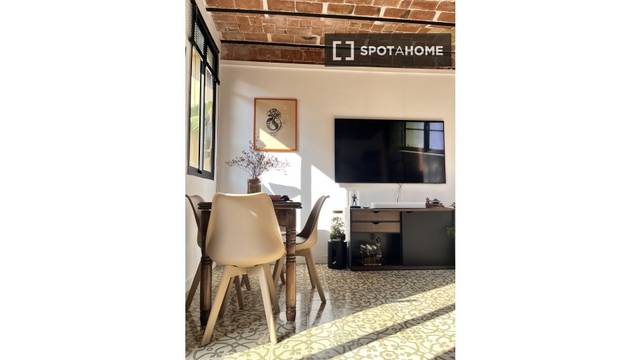 Piso en Alquiler en El Poble Sec - Parc de Montjuïc