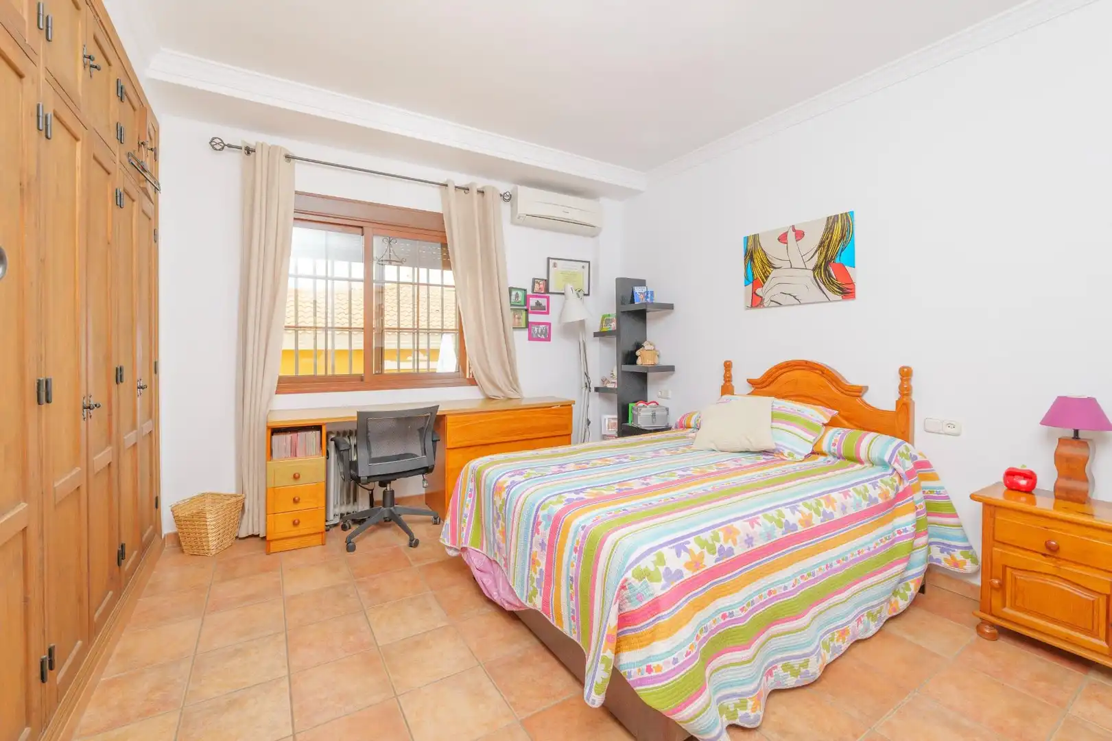 Bedroom of Houses for sale in Málaga  with Air Conditioner, Private garden and Swimming Pool