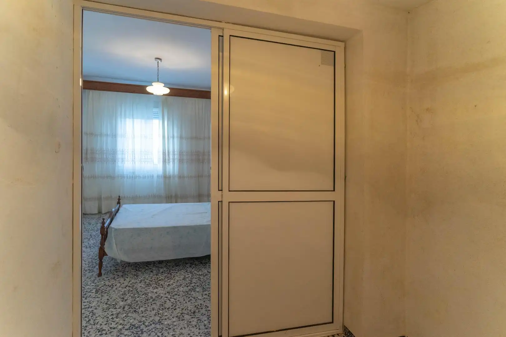 Dormitori de Casa adosada en venda en Coín amb Terrassa