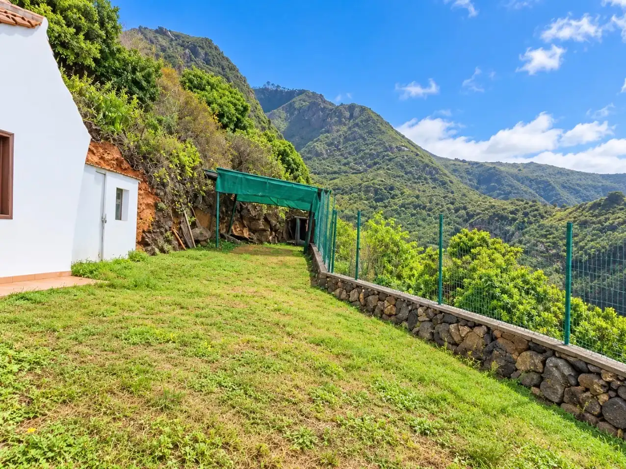 Vista exterior de Finca rústica en venda en Los Llanos de Aridane, Santa Cruz de Tenerife