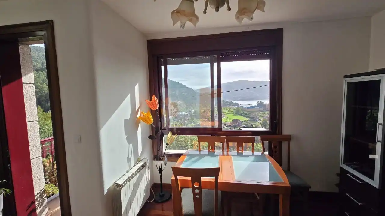 Comedor de Casa o chalet en venta en Moaña con Calefacción, Jardín privado y Amueblado