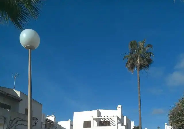 Piso en venta en Puerto de la Duquesa, imagen 2