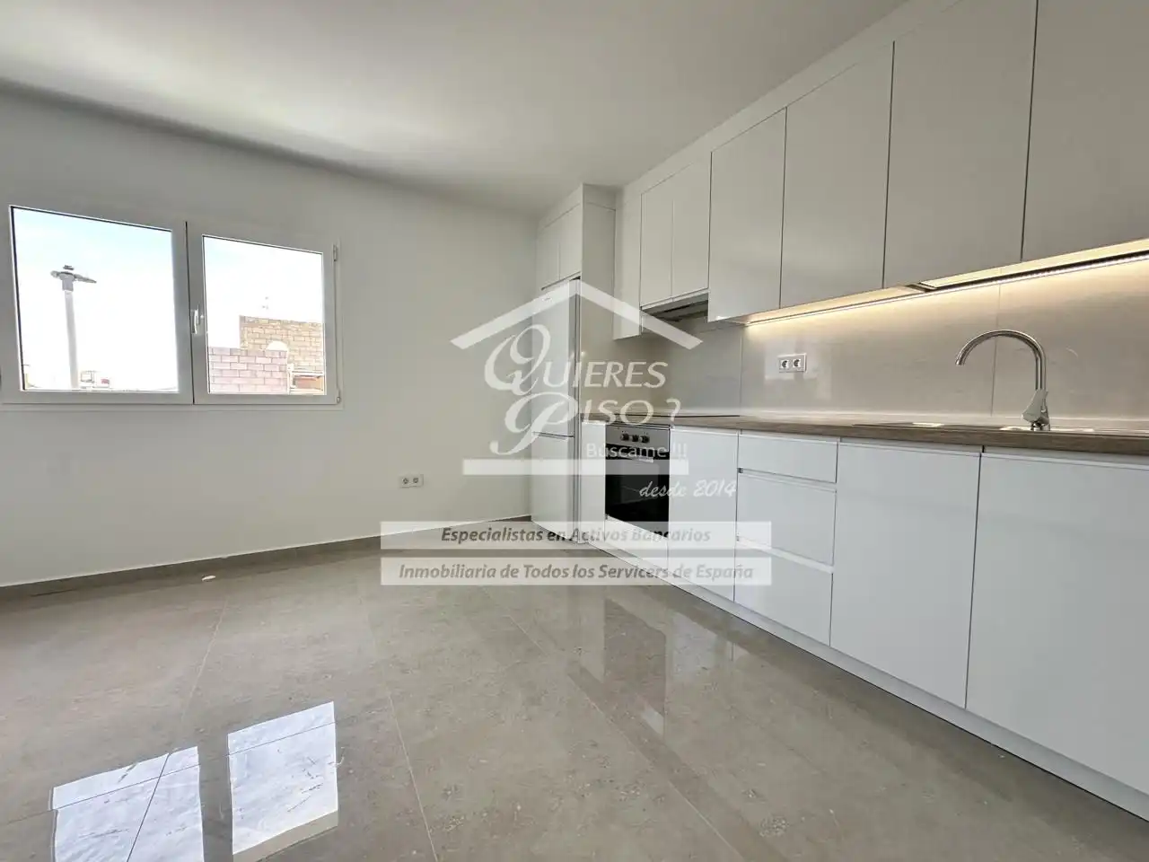 Kitchen of Flat for rent in Santa Lucía de Tirajana  with Air Conditioner