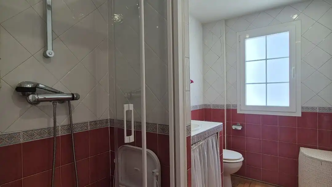 Baño de Piso en venta en  Pamplona / Iruña con Calefacción, Parquet y Trastero