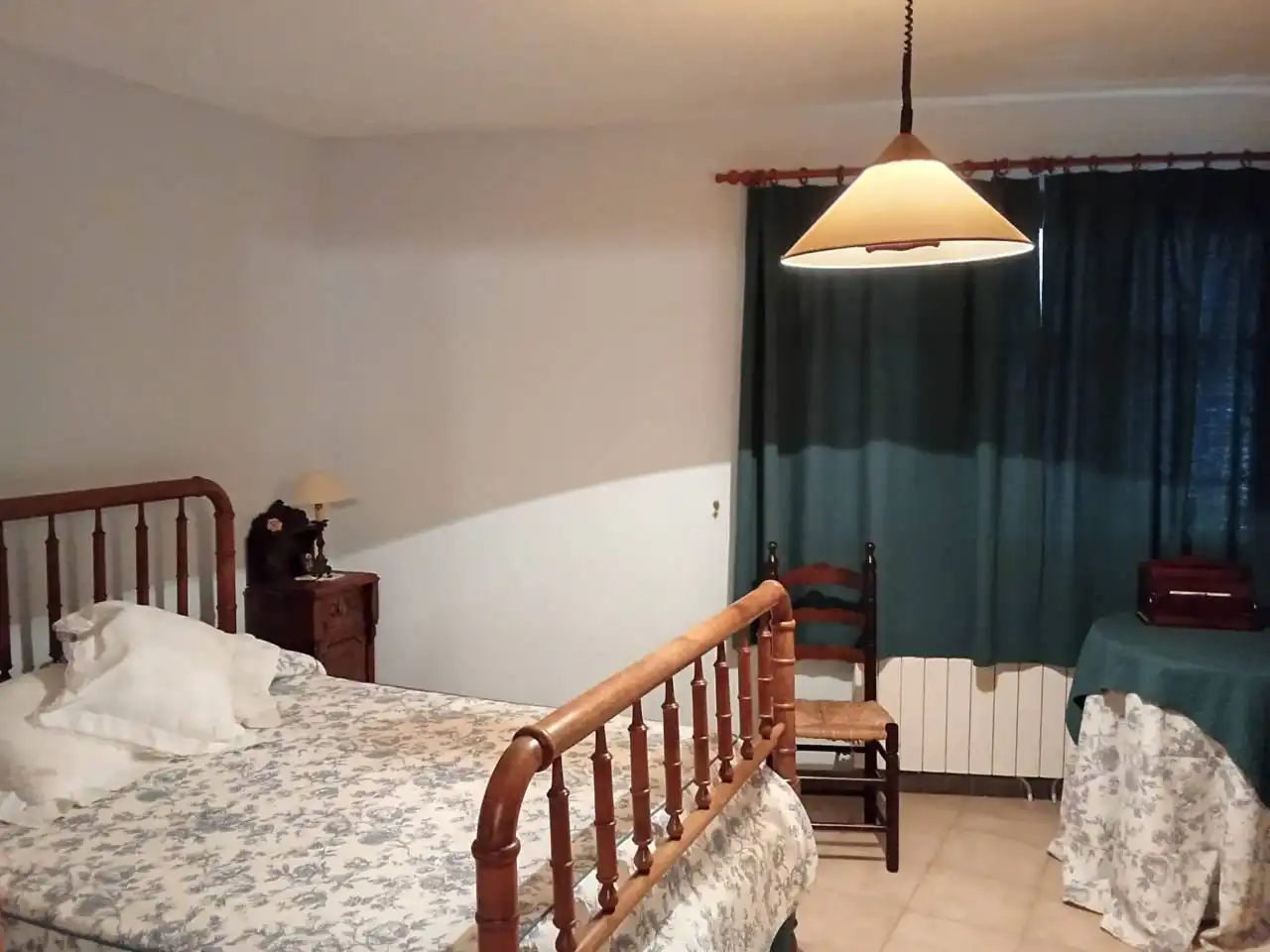 Habitación de Casa o chalet en venta en Fonz con Calefacción, Terraza y Amueblado