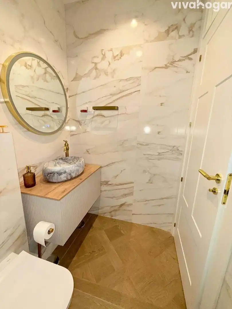 Bathroom of Flat for sale in Madrid  with Air Conditioner, Heating and Furnished