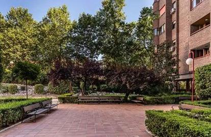 Photo 4 of Flat for sale in Calle Arturo Baldasano, Colina, Madrid