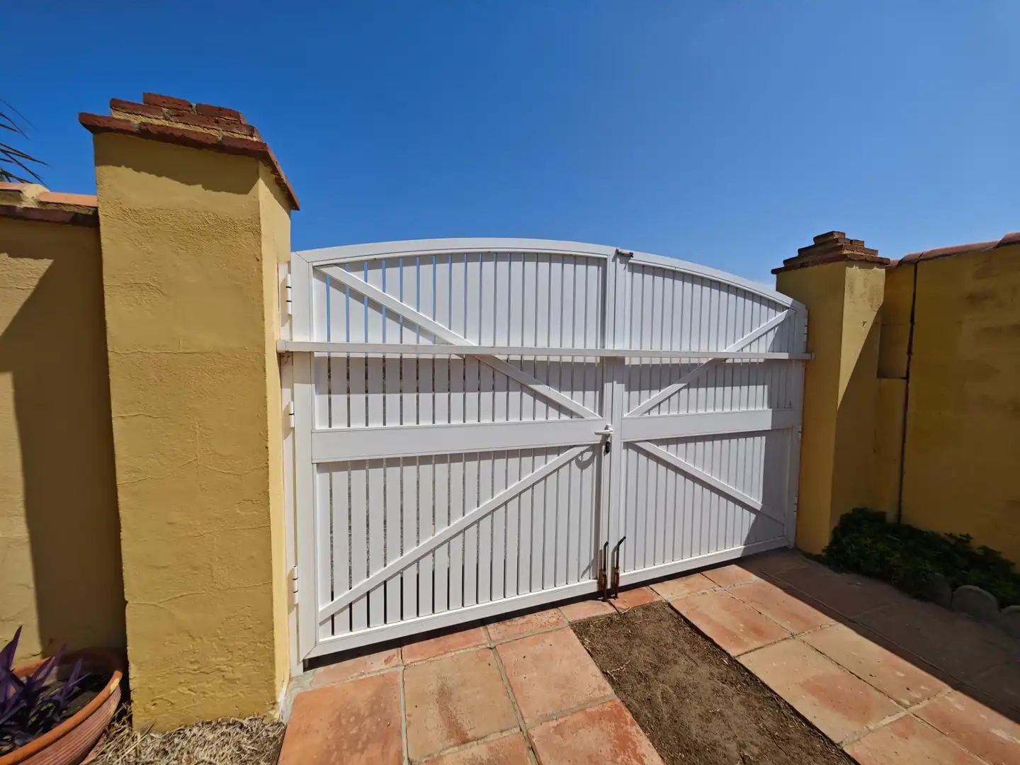 Exterior view of Houses for sale in Chiclana de la Frontera  with Heating, Private garden and Storage room