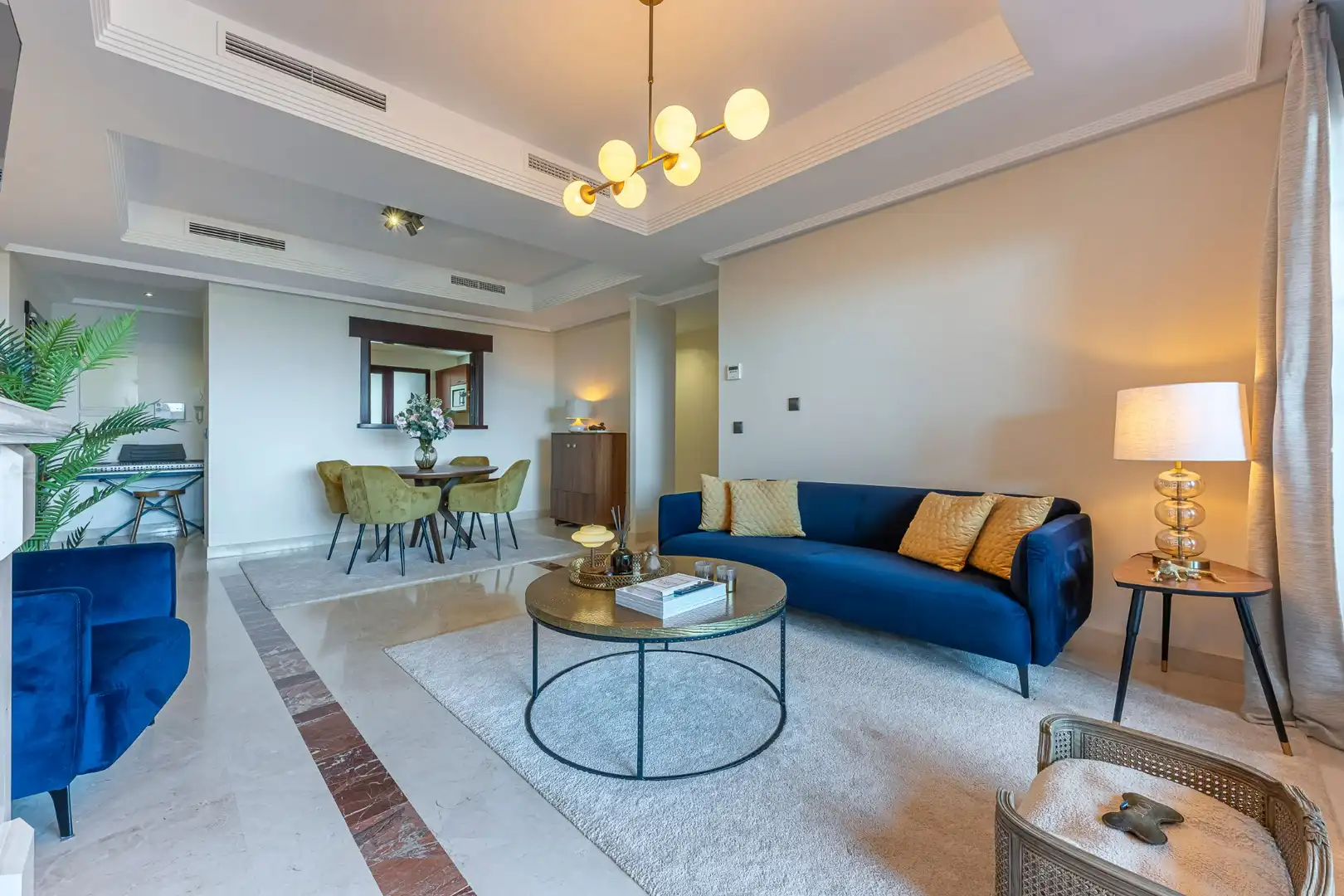 Wohnzimmer von Wohnungen zum Verkauf in Ojén mit Klimaanlage, Heizung und Terrasse