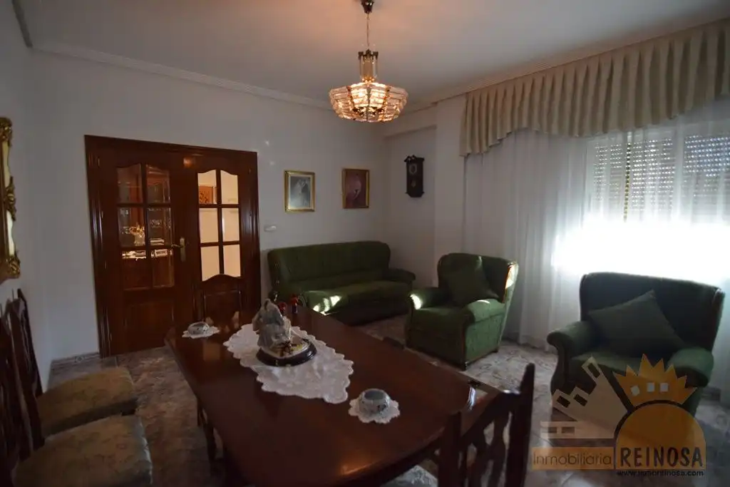 Sala d'estar de Casa o xalet en venda en Casco Urbano