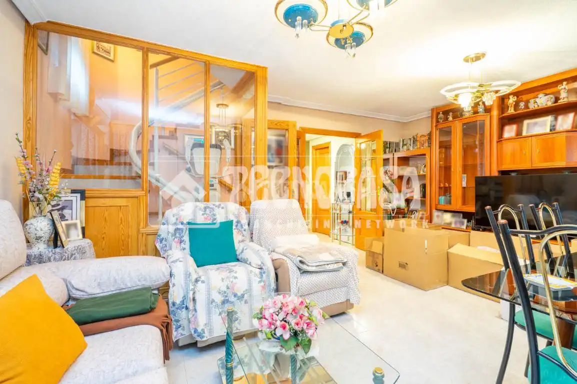 Casa adosada en venta en Colmenar Viejo con Calefacción, Jardín privado y Terraza