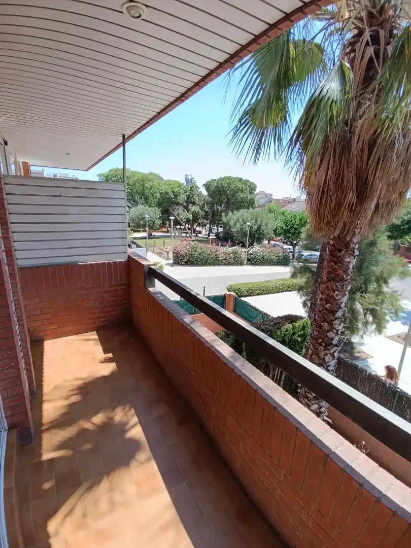 Terrasse von Wohnungen zur Miete in Sant Joan Despí mit Heizung, Möbliert und Ofen