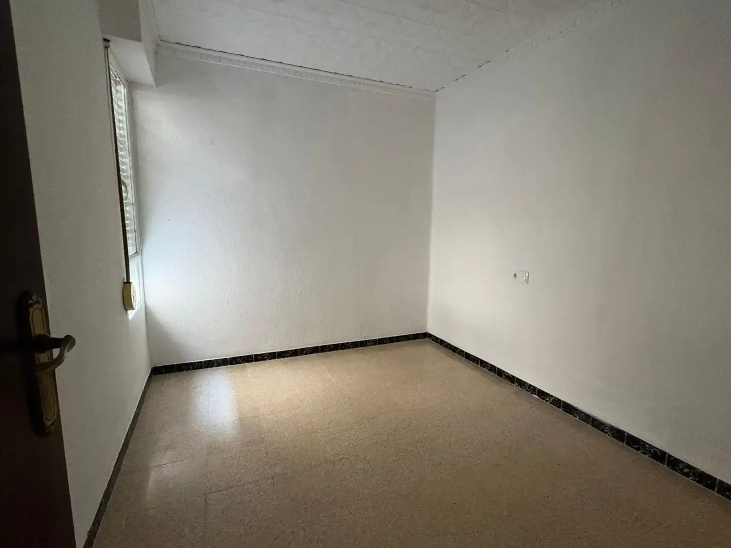 Habitación de Piso de alquiler en Villanueva de Castellón con Alarma