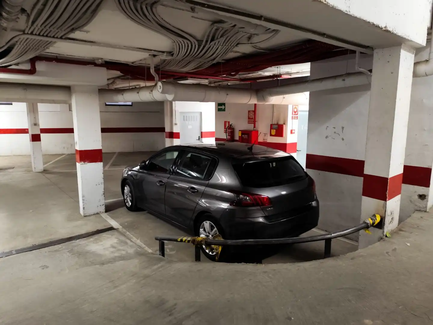 Parking de Garaje en venta en Guillena