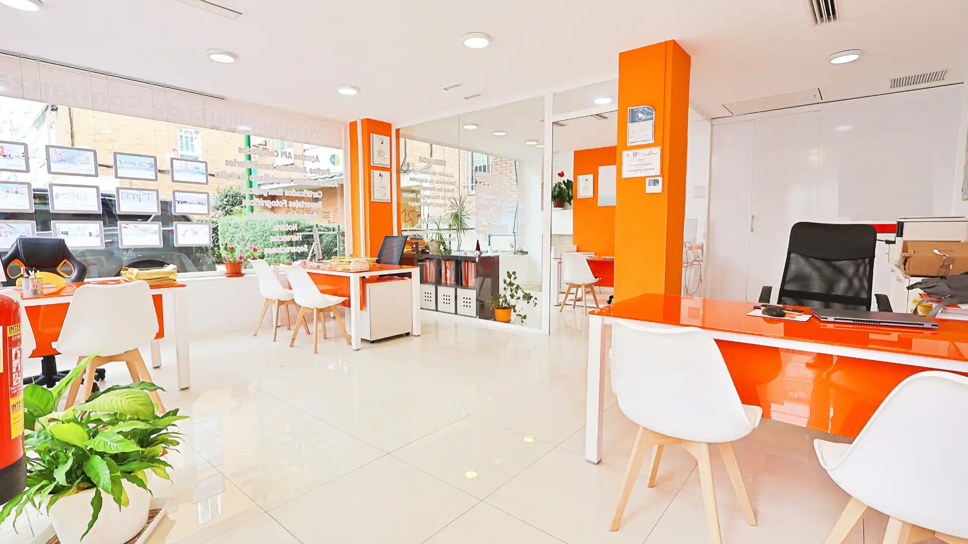 Premises for sale in Alcobendas  with Air Conditioner and Heating