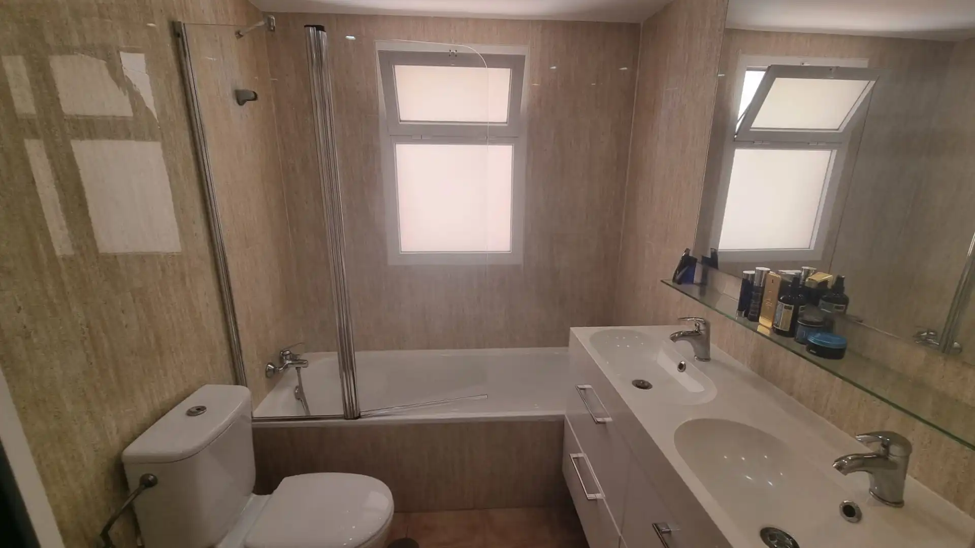 Flat with pool to rent in Churriana, imagen 16