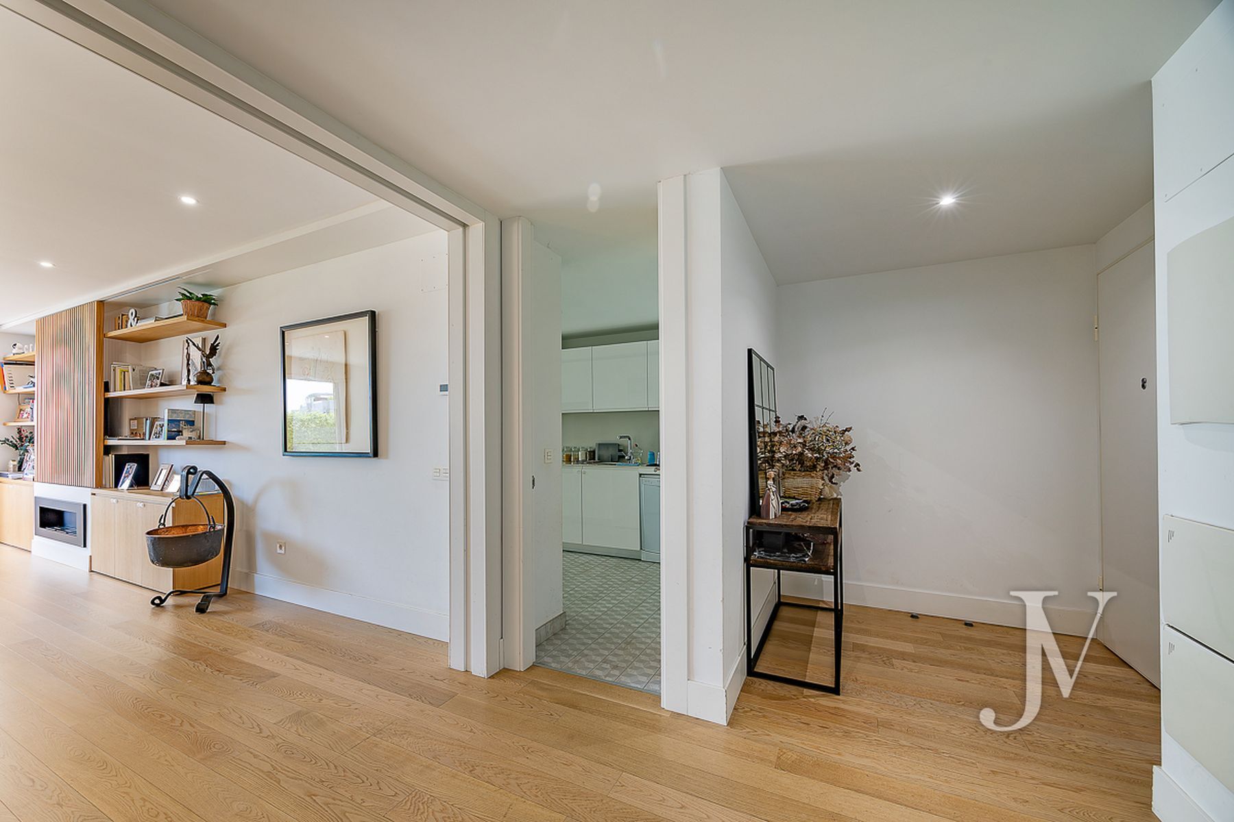Flat for sale in  Madrid Capital  with Air Conditioner, Heating and Private garden