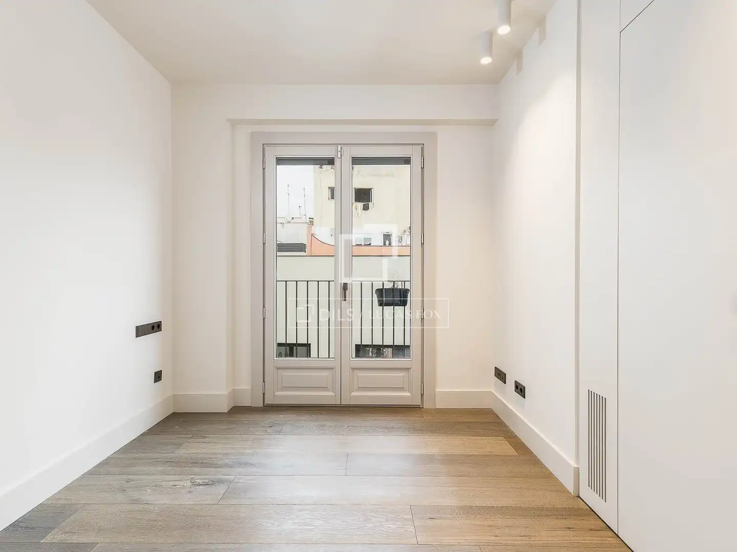 Piso en venta en Barcelona con Aire acondicionado, Calefacción y Terraza