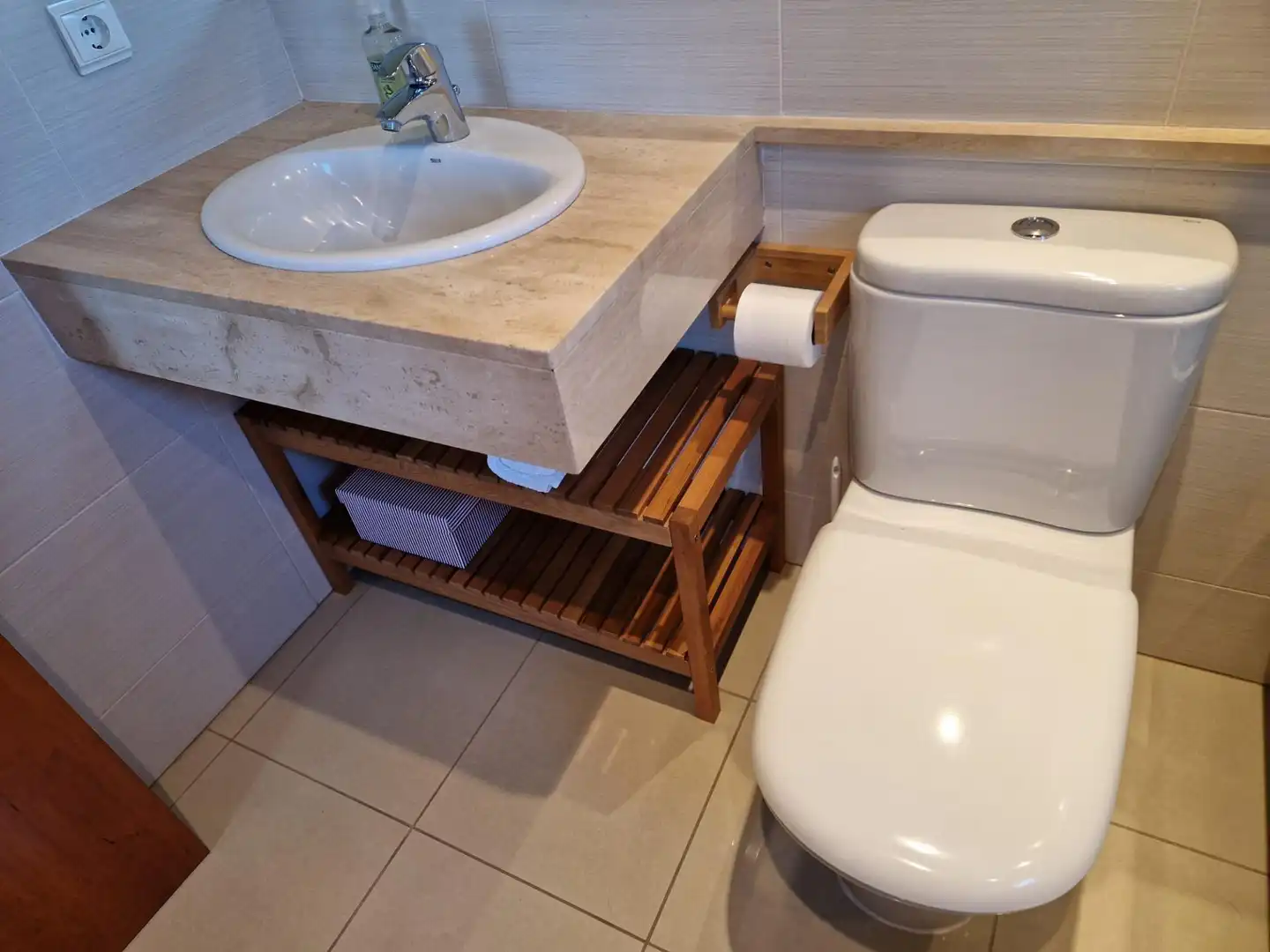 Bany de Apartament en venda en Roses amb Aire condicionat, Calefacció i Terrassa