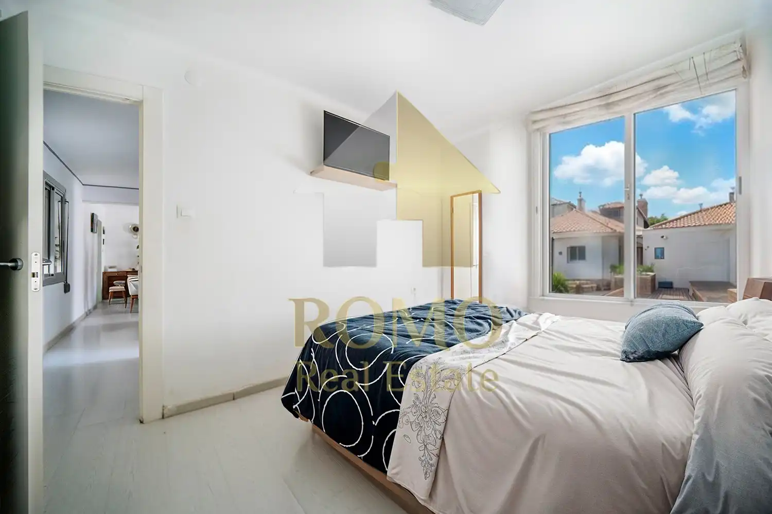 Schlafzimmer von Dachboden zum Verkauf in Barberà del Vallès mit Terrasse und Balkon