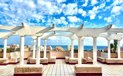 Terrassa de Dúplex en venda en La Manga del Mar Menor amb Calefacció, Terrassa i Moblat