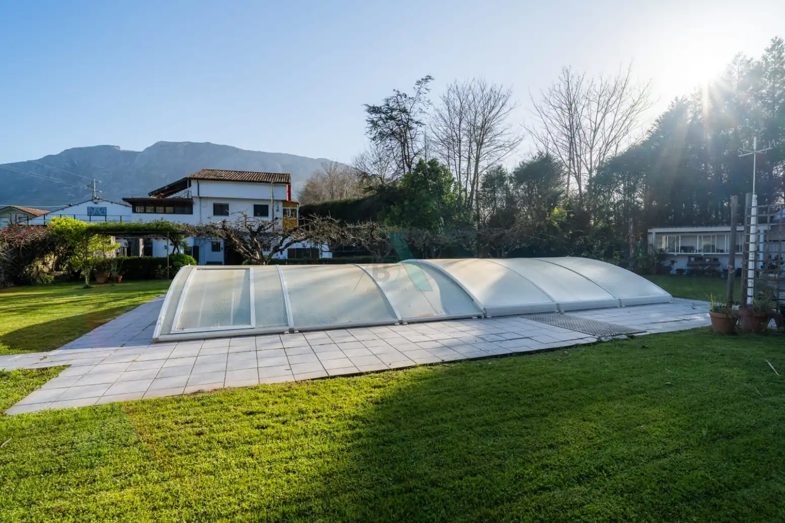 Piscina de Casa o xalet en venda en Llanes amb Jardí privat, Terrassa i Piscina