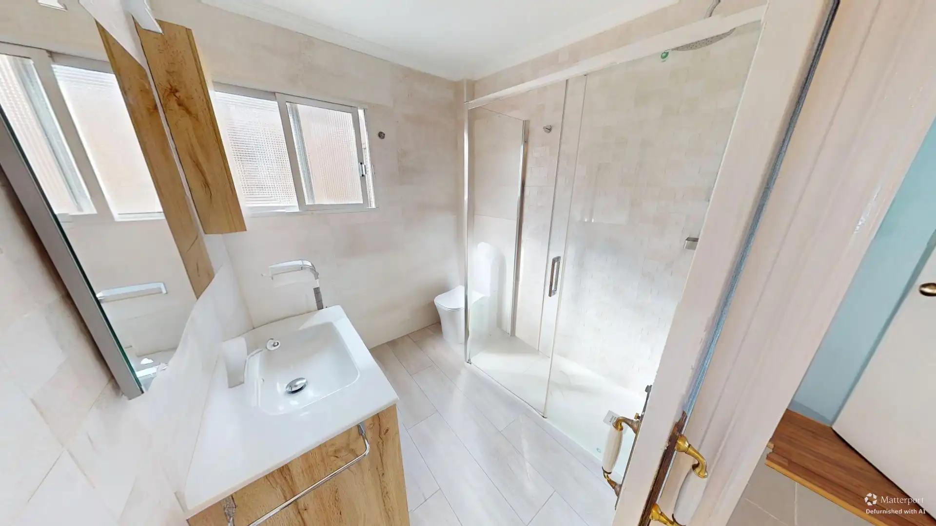 Baño de Piso en venta en El Campello con Amueblado, Horno y Lavadora
