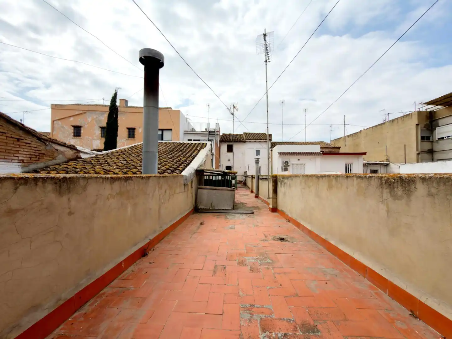 Exterior view of Houses for sale in Museros  with Terrace and Balcony