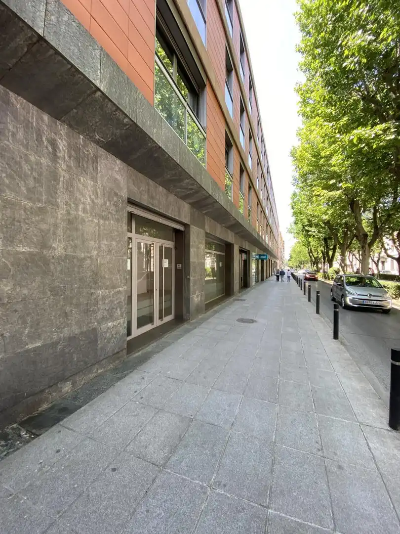 Vista exterior de Local de alquiler en Guadalajara con Aire acondicionado