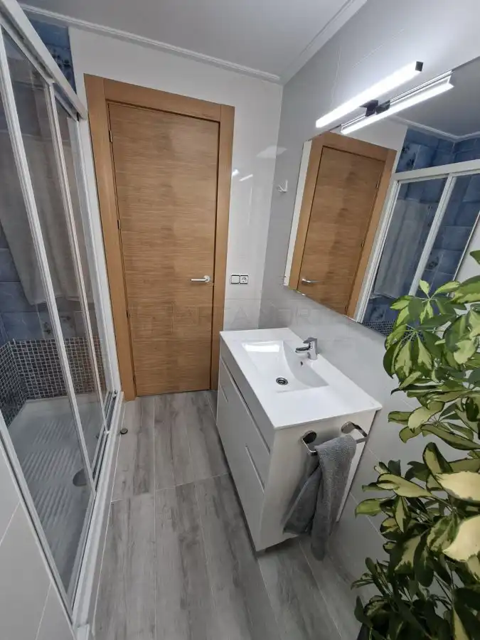 Bany de Apartament en venda en Vitoria - Gasteiz amb Calefacció, Parquet i Terrassa